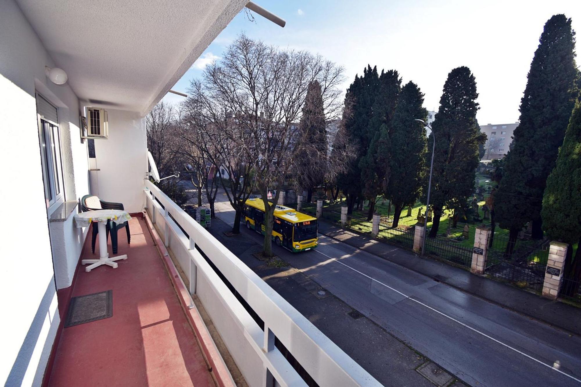 Apartment Navy Near The Beach Pula Bagian luar foto